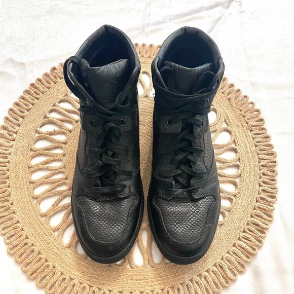 Balenciaga Black Leather Hi Top Textured Sneakers Unisex Size EU 39 - Picture 2 of 10